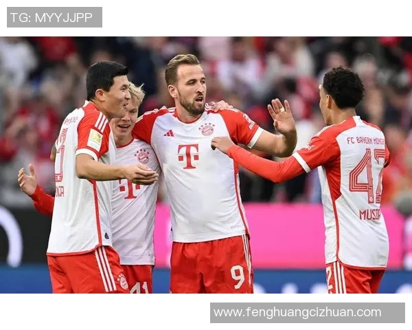 欧冠大战：拜仁大胜巴黎红牌争议引发全场热议与十大精彩进球回顾