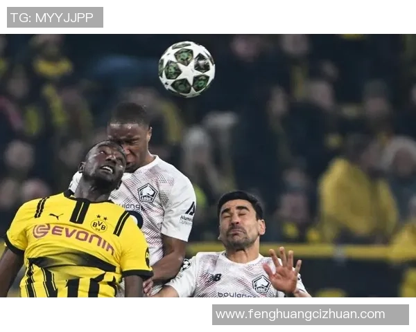 多特蒙德大胜曼联6-2引发争议判罚全场沸腾的友谊赛回顾