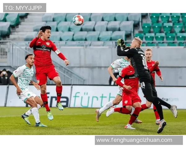 德甲激情对决多特蒙德大胜热刺神扑瞬间点燃全场气氛战术解析