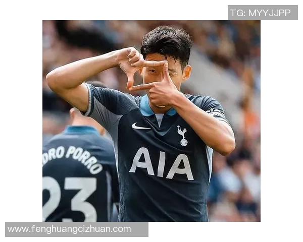 英超精彩对决曼联逆转热刺帽子戏法引爆全场激情