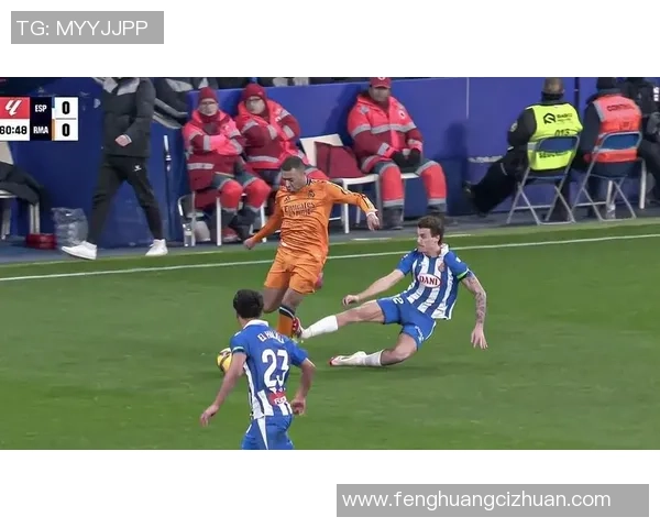 英超经典对决那不勒斯与皇马激战成平局历史冷门引发全场热议